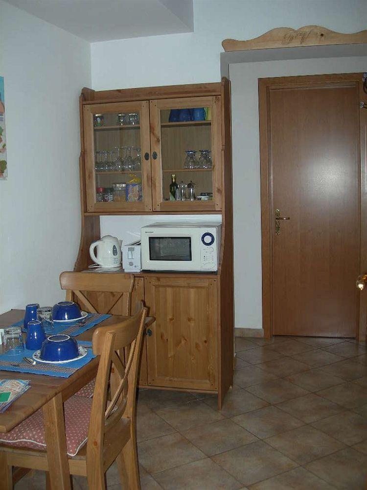 Pettinary Village Couette-café